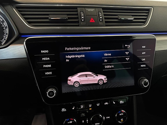 Skoda Superb 23 of 27