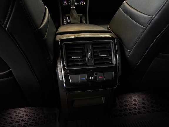 Skoda Superb 19 of 27