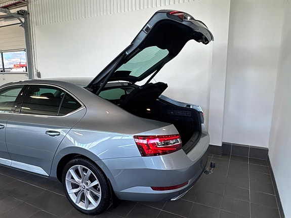 Skoda Superb 4 of 27