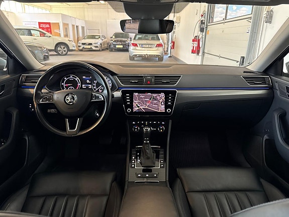 Skoda Superb 9 of 27