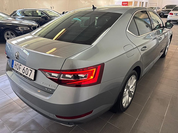Skoda Superb 3 of 27