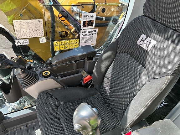 CAT M314 9 of 10