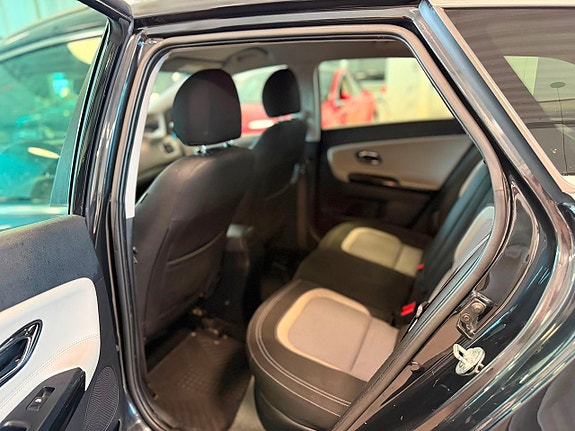 Kia Ceed 5 of 5