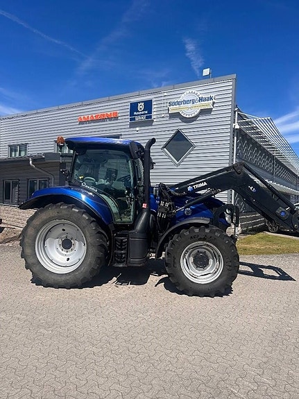 New Holland T 6.145 AC 2 of 9