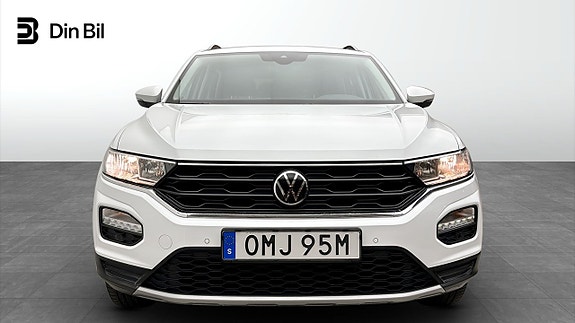 Volkswagen T-Roc 4 of 12
