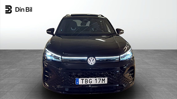 Volkswagen Tiguan 4 of 5