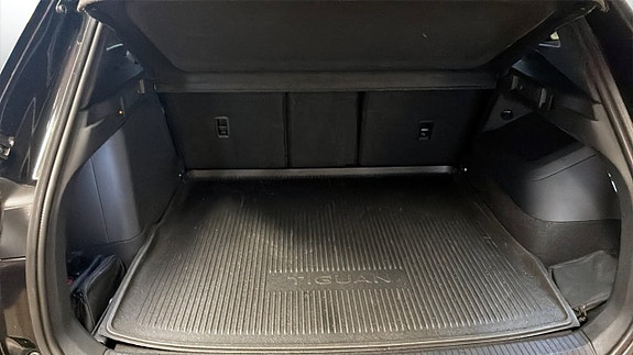 Volkswagen Tiguan 14 of 16