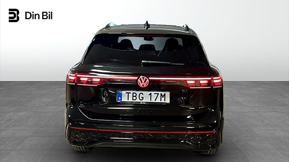 Volkswagen Tiguan 5 of 5