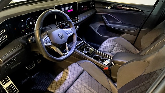 Volkswagen Tiguan 7 of 16