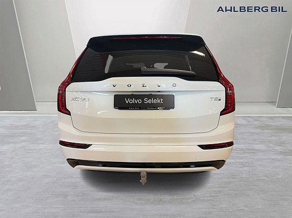 Volvo XC90 13 of 15