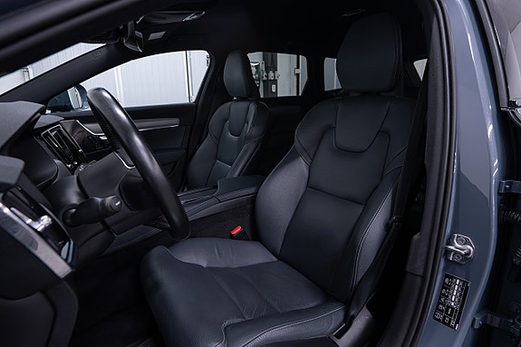 Volvo V90 Cross Country 13 of 27