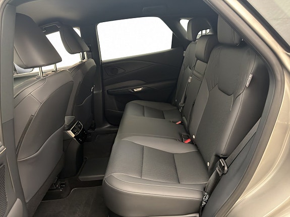 Lexus RX450h+ 15 of 30