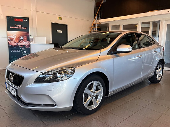Volvo V40 4 of 9