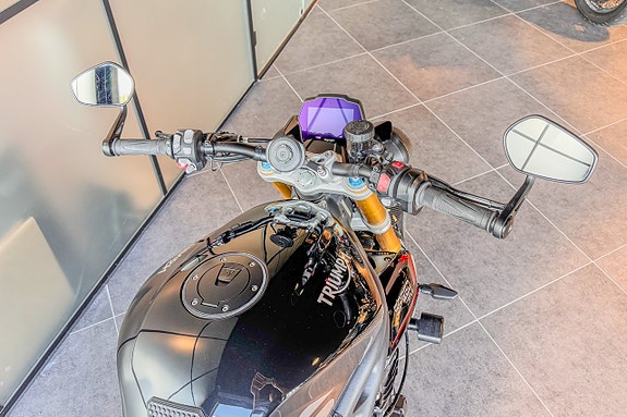 Triumph Speed Triple 1200 RS 5 of 5