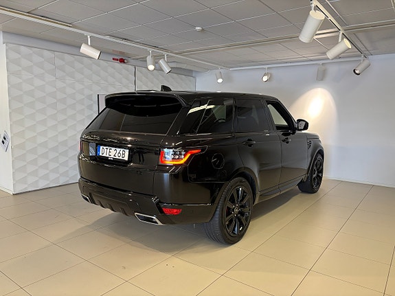 Land Rover Range Rover Sport 2 of 5