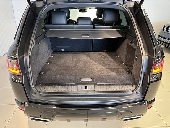 Land Rover Range Rover Sport 8 of 8