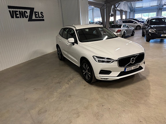 Volvo XC60 2 of 15