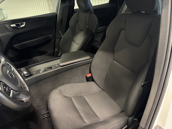 Volvo XC60 6 of 15