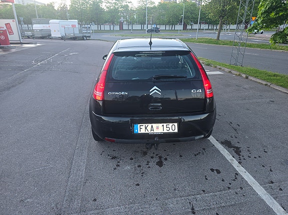 Citroen C4 13 of 15