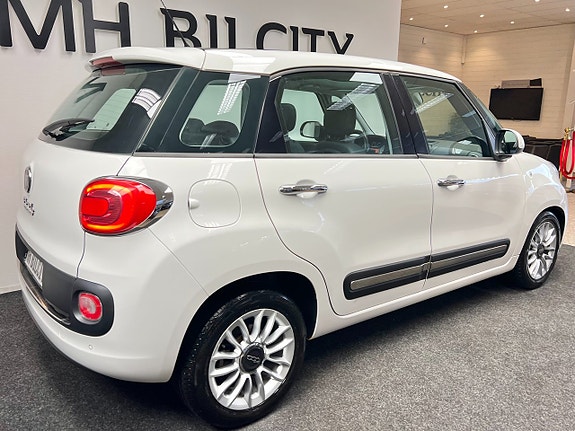 Fiat 500L 4 of 5