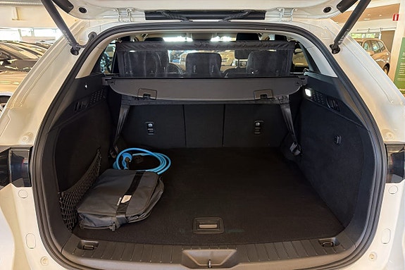 Mazda CX-60 12 of 17