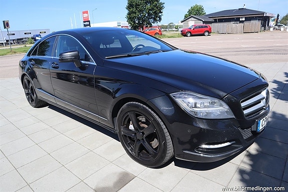 Mercedes-Benz CLS350 8 of 23