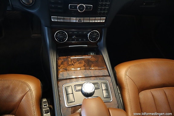 Mercedes-Benz CLS350 13 of 23