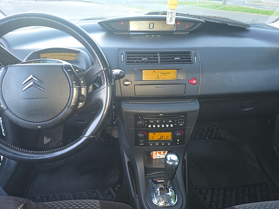 Citroen C4 6 of 15