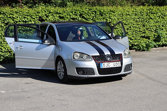 Volkswagen Golf II 2 of 5