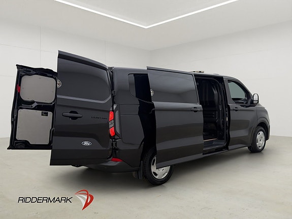 Ford Transit Custom 11 of 30