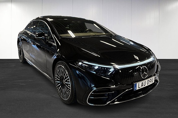 Mercedes-Benz EQS450 2 of 5