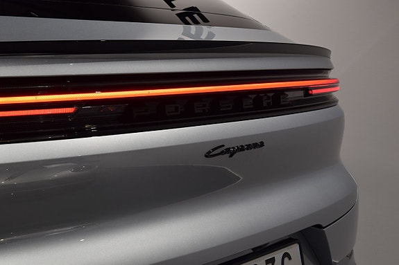 Porsche Cayenne 17 of 18