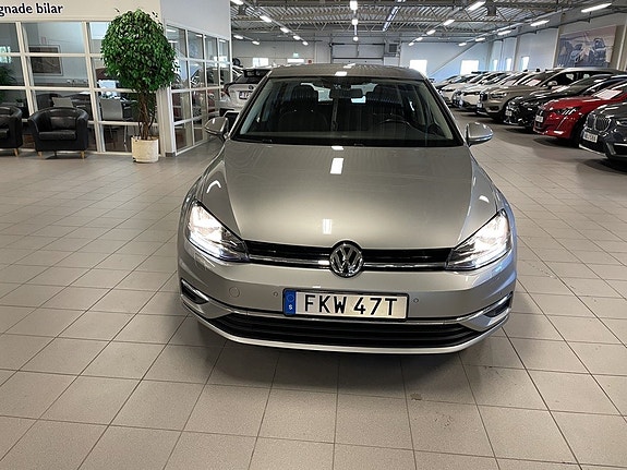 Volkswagen Golf VII 4 of 14