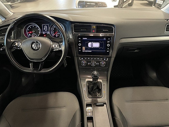 Volkswagen Golf VII 13 of 14