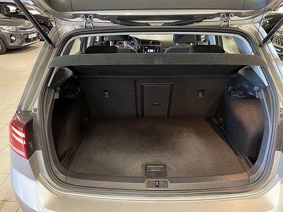 Volkswagen Golf VII 6 of 14