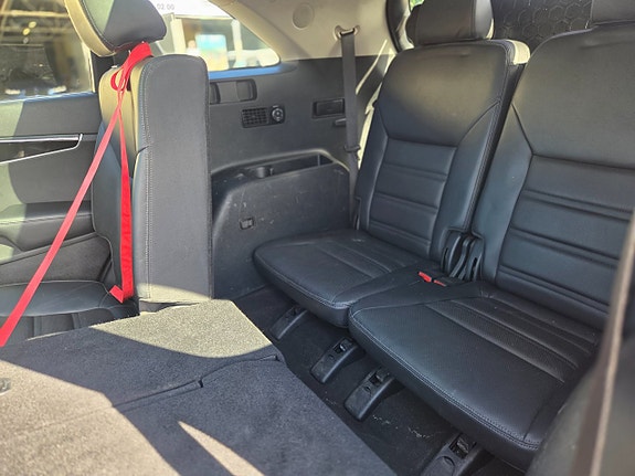 Kia Sorento 9 of 15