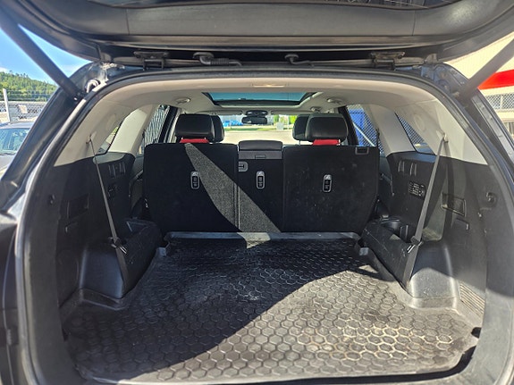 Kia Sorento 10 of 15