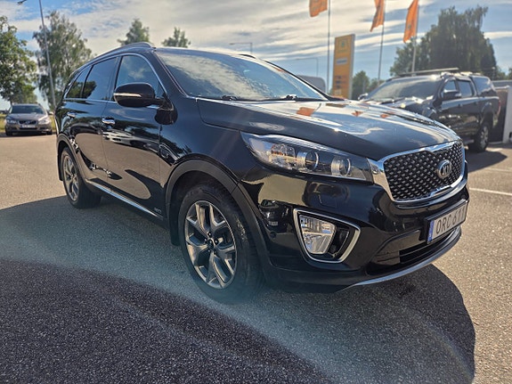 Kia Sorento 2 of 5