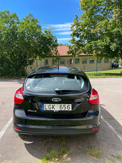 Ford Focus 4 of 5