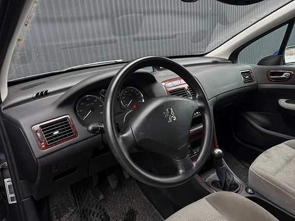 Peugeot 307 7 of 10