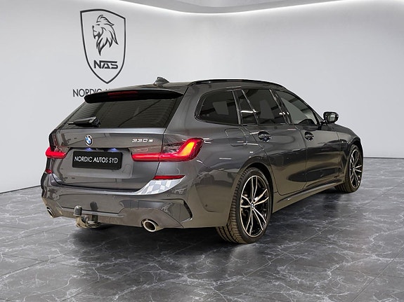 BMW 330e 5 of 5