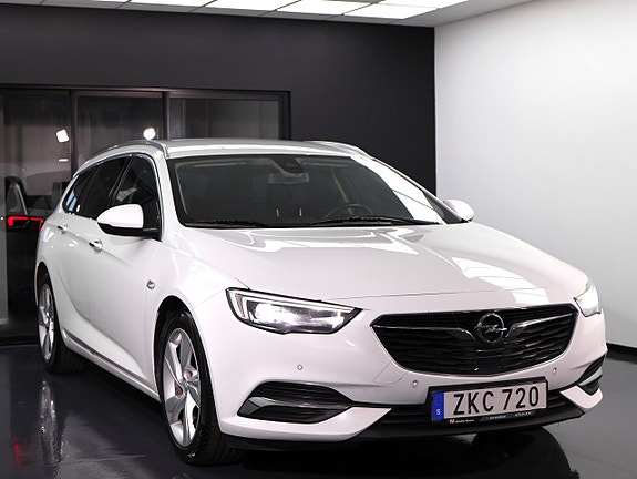 Opel Insignia 4 of 5