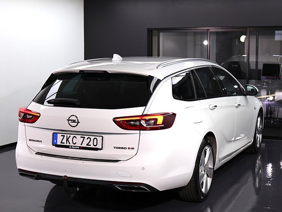 Opel Insignia 8 of 30