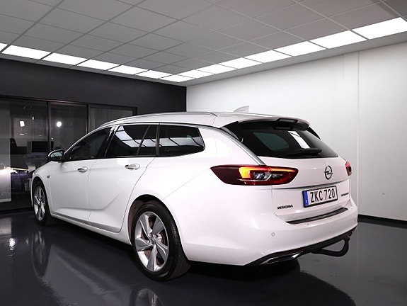 Opel Insignia 12 of 30