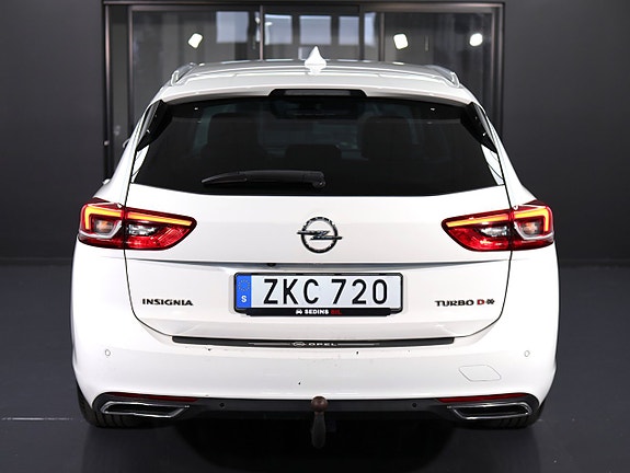 Opel Insignia 10 of 30
