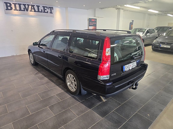 Volvo V70 6 of 13