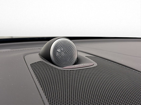 Volvo XC60 24 of 30