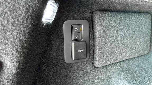 Land Rover Range Rover Evoque 13 of 16