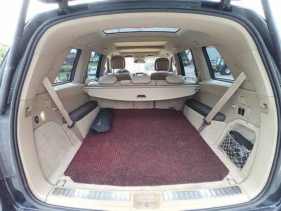Mercedes-Benz GL500 11 of 16