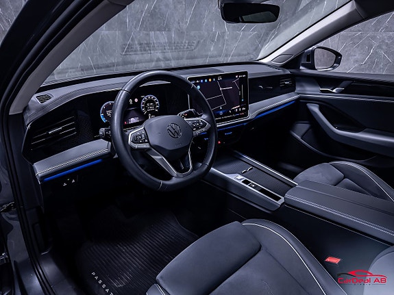 Volkswagen Passat 11 of 30
